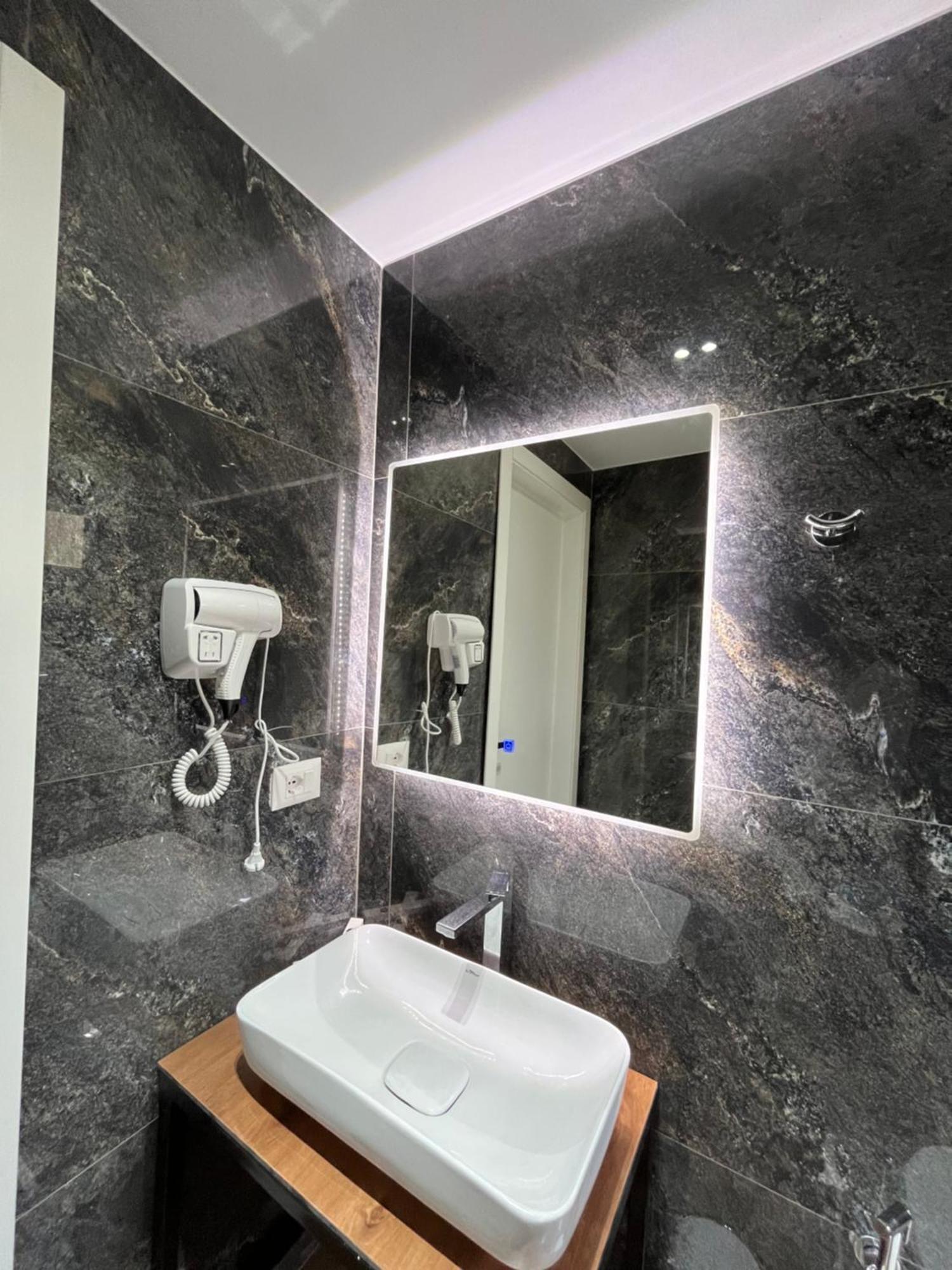 Del Mare Hotel Sarande Luaran gambar